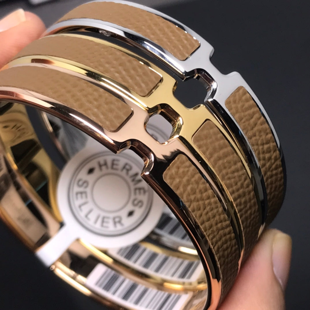 HERMES H Pig Nose Brown Bracelet