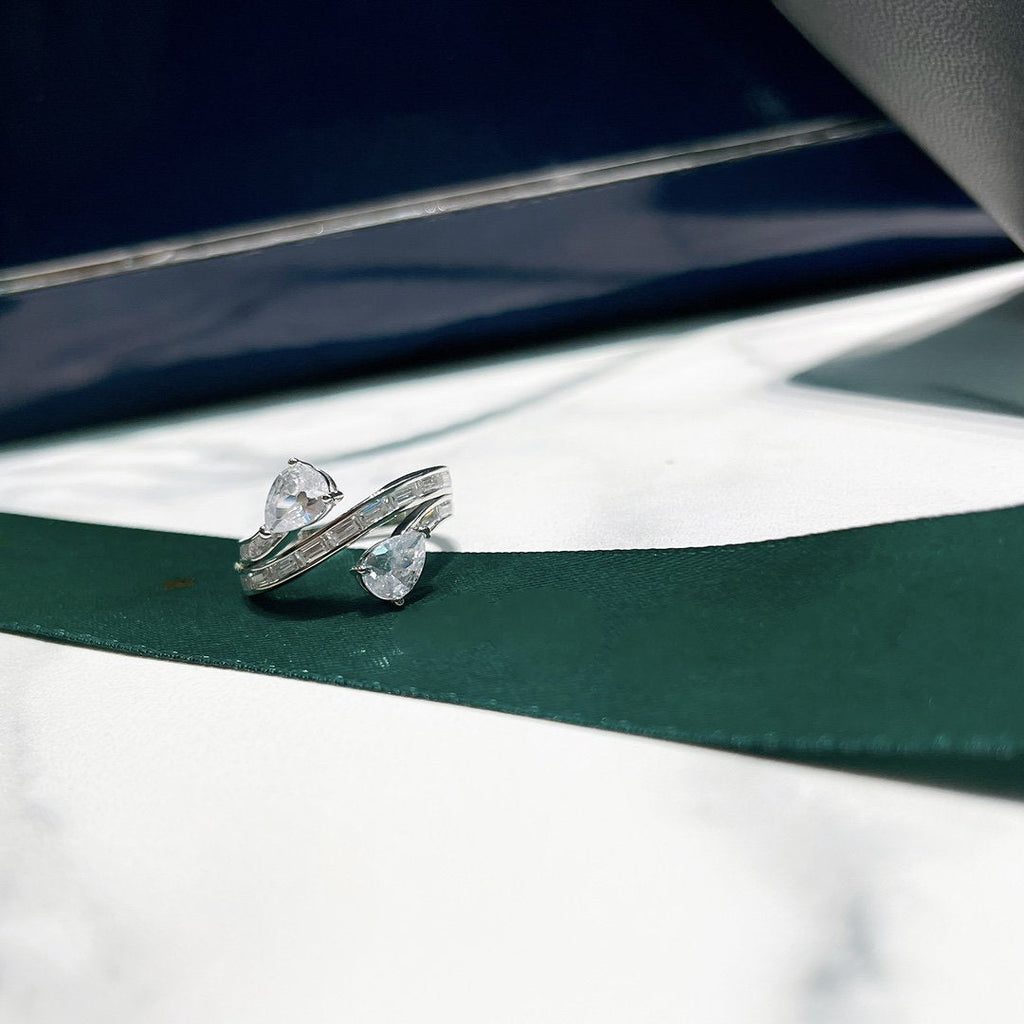 GRAFF DUET TRIPLE ROW SILVER DIAMOND RING