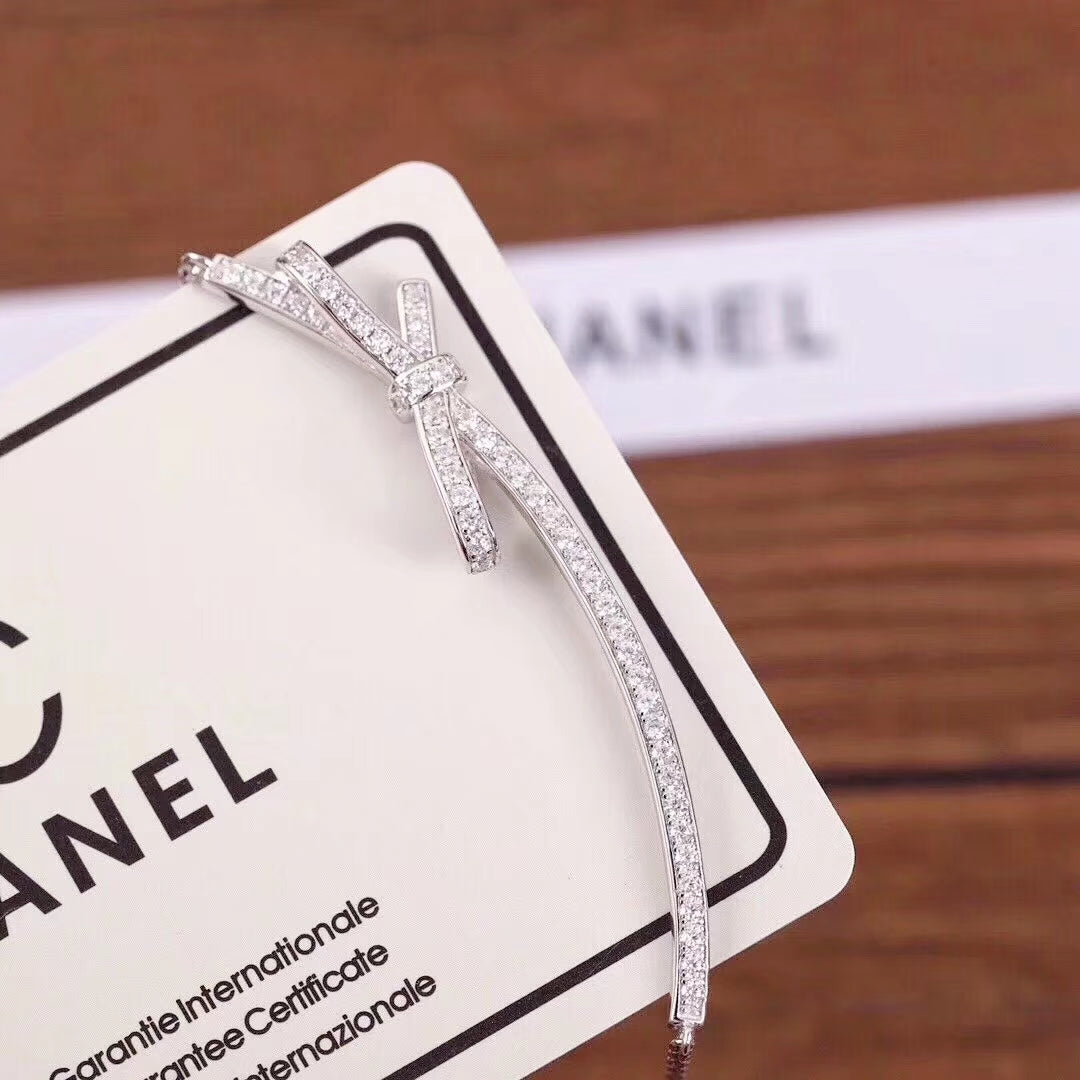 Chanel Ruban Bow Silver Diamond Necklace